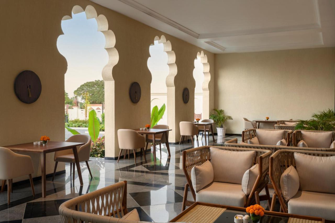 Uday Palace Navsari, A Member Of Radisson Individuals Luaran gambar