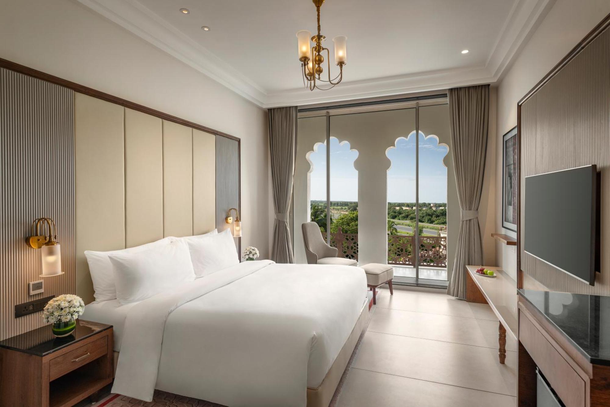Uday Palace Navsari, A Member Of Radisson Individuals Luaran gambar